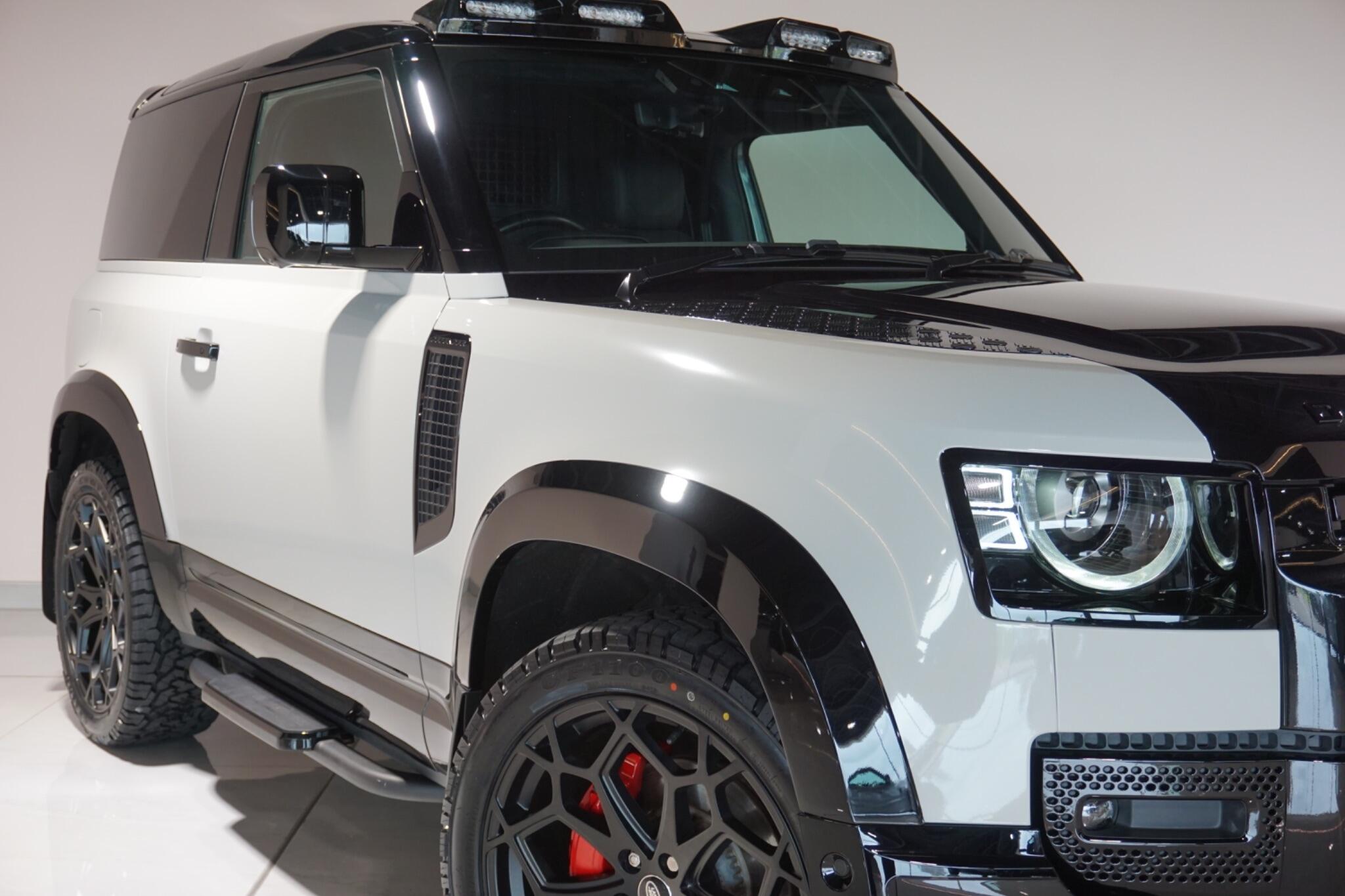 Land Rover Defender 90 3.0 D300 MHEV X-Dynamic HSE Hard Top SUV 3dr Diesel Auto 4WD SWB Euro 6 (s/s) (300 ps)